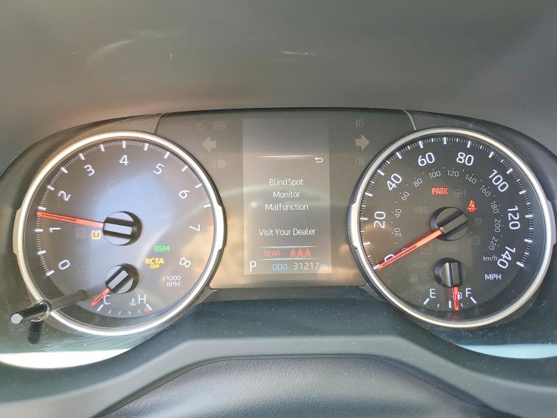 Photo 9 from auction – 2019 TOYOTA RAV4 with VIN JTMP1RFVXKD025809