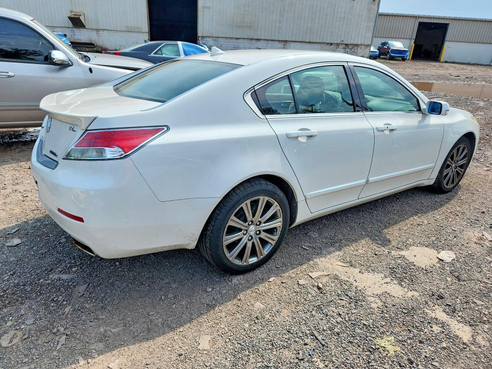 Photo 3 from auction – 2014 ACURA TL with VIN 19UUA8F37EA005858