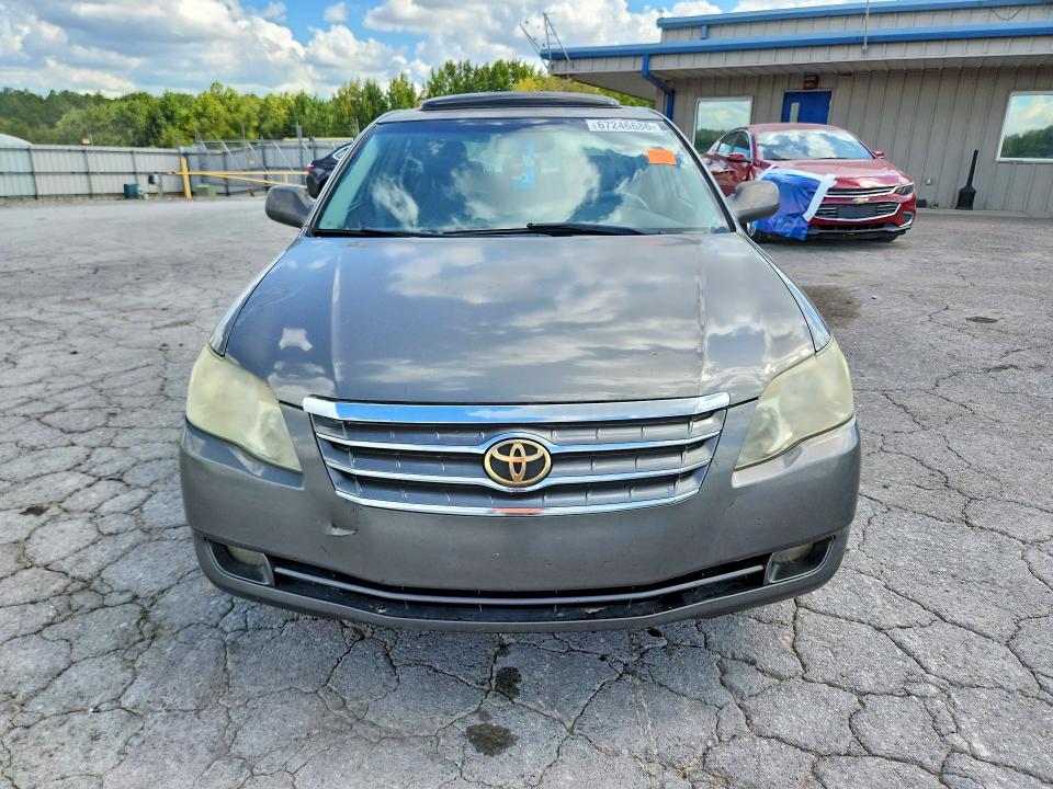 Photo 5 from auction – 2005 TOYOTA AVALON with VIN 4T1BK36B75U027205