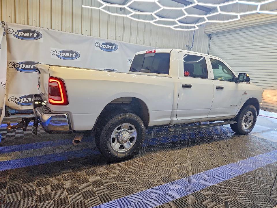 Photo 3 from auction – 2020 RAM 2500 with VIN 3C6UR5CL6LG148395