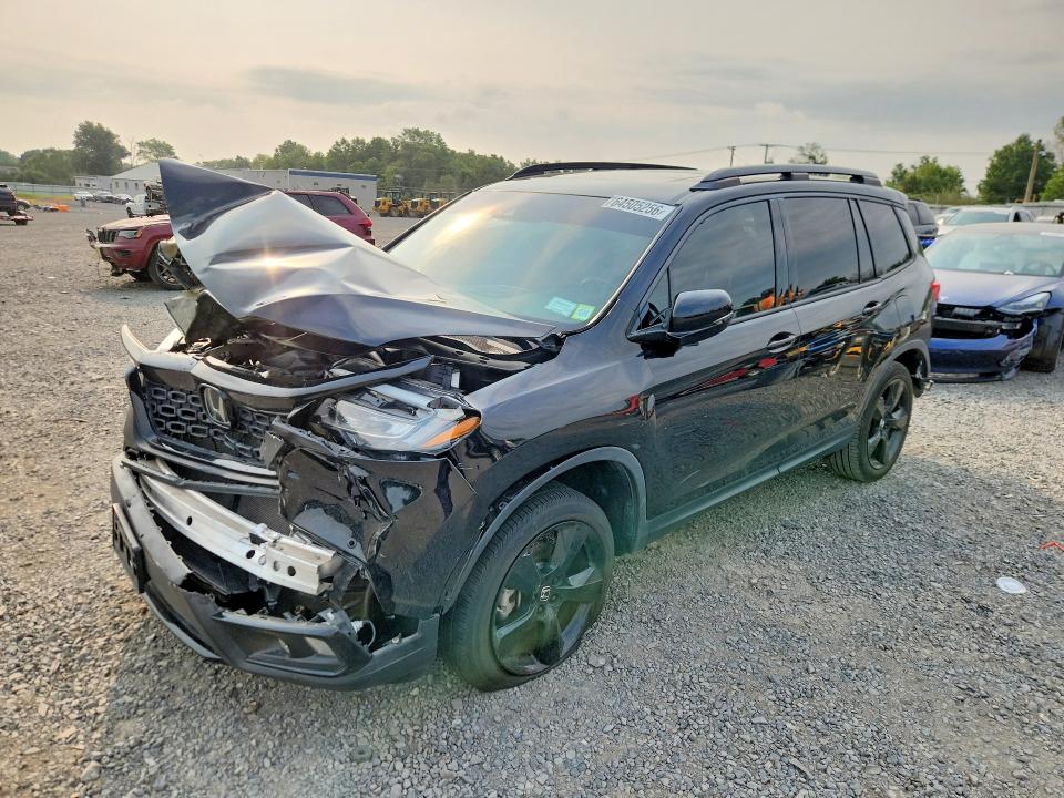 HONDA PASSPORT 2021 with VIN 5FNYF8H05MB010065 - Photo from auction