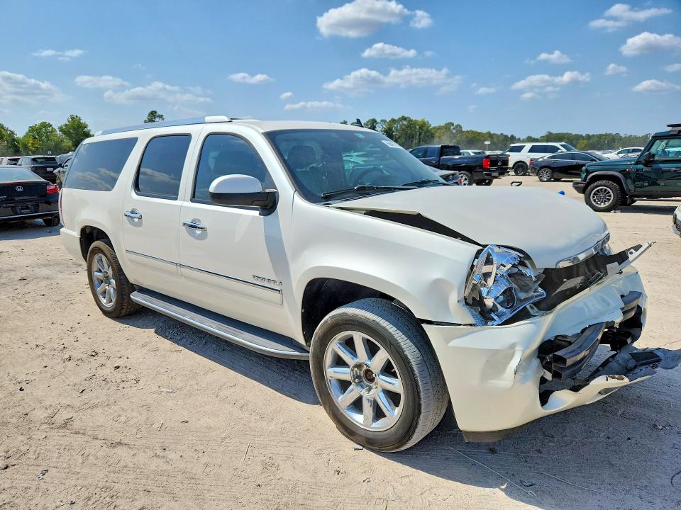 Photo 4 from auction – 2011 GMC YUKON XL with VIN 1GKS2MEF8BR167698
