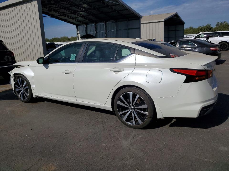 Photo 2 from auction – 2019 NISSAN ALTIMA with VIN 1N4BL4CV4KC102195