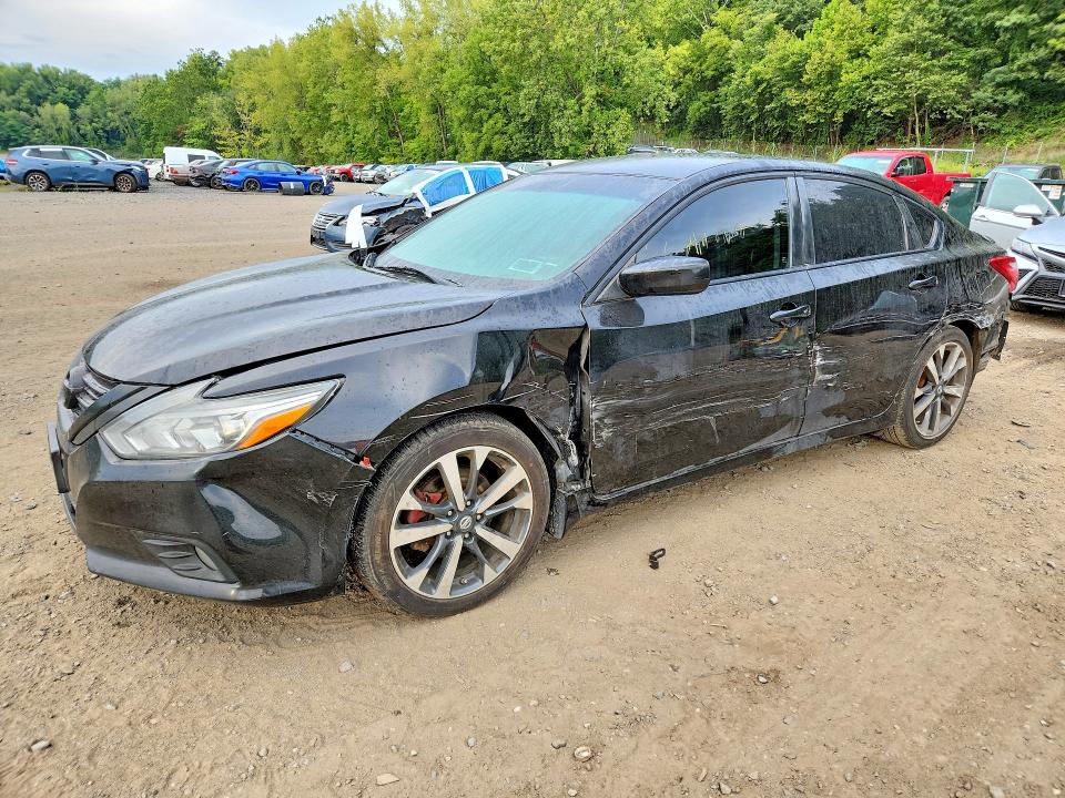 NISSAN ALTIMA 2016 with VIN 1N4AL3AP1GC212154 - Photo from auction