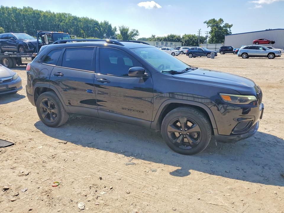 Photo 4 from auction – 2019 JEEP CHEROKEE with VIN 1C4PJMLX8KD420919