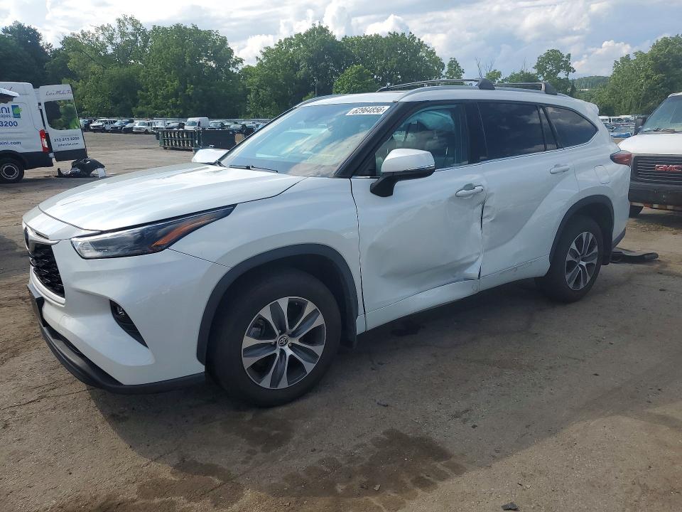 2022 TOYOTA HIGHLANDER - Търг №62964856