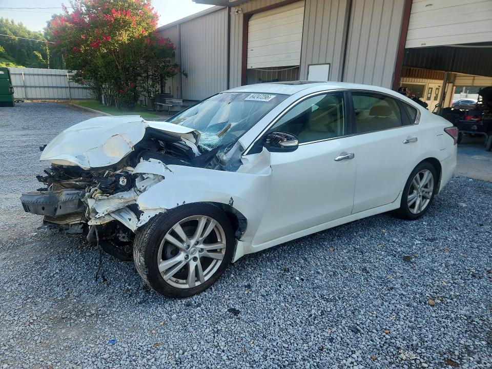 NISSAN ALTIMA 2015 with VIN 1N4BL3AP2FC132140 - Photo from auction