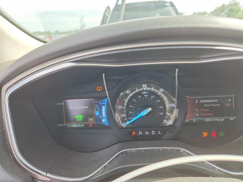 Photo 9 from auction – 2016 FORD FUSION with VIN 3FA6P0PU9GR213690