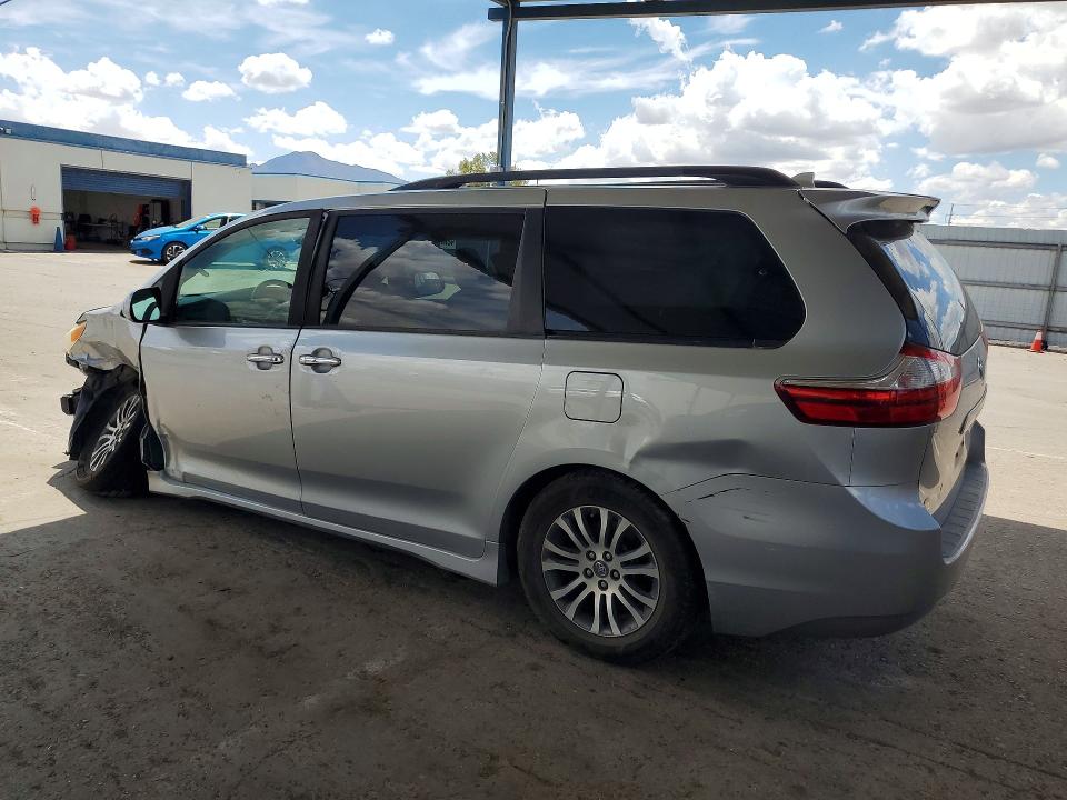 Photo 2 from auction – 2019 TOYOTA SIENNA with VIN 5TDYZ3DC6KS995639