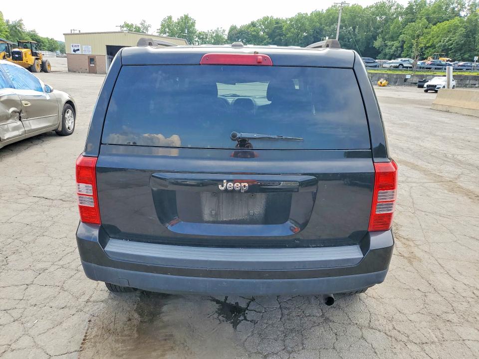 Photo 6 from auction – 2016 JEEP PATRIOT with VIN 1C4NJPBA2GD553107