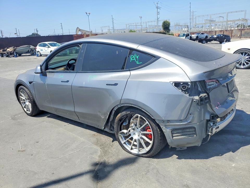 Photo 2 from auction – 2024 TESLA MODEL Y with VIN 7SAYGDEF3RA294351