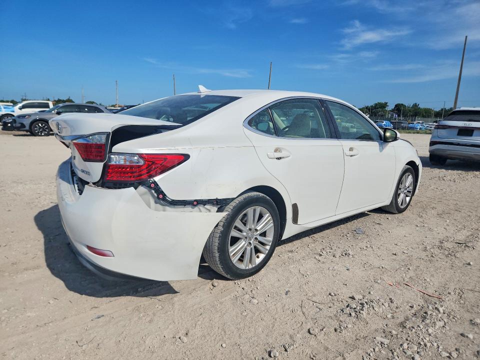 Foto 3 de la subasta – 2013 LEXUS ES con VIN JTHBK1GG1D2081997
