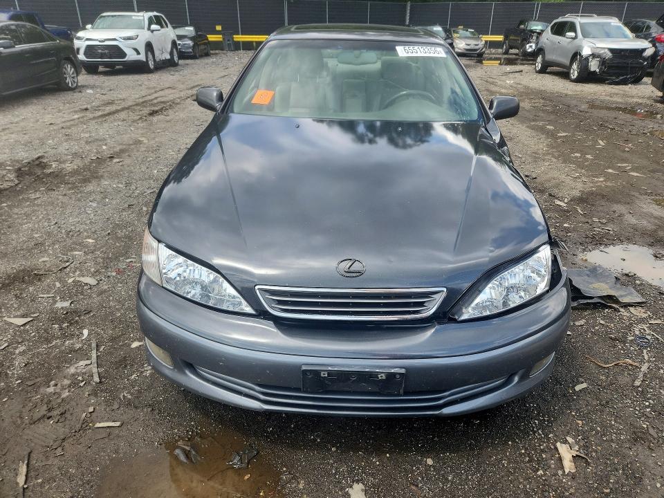 Photo 5 from auction – 2000 LEXUS ES with VIN JT8BF28G5Y5102105