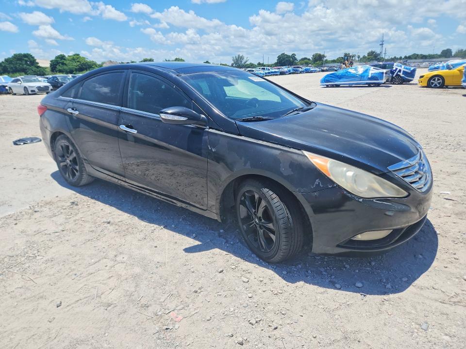 Photo 4 from auction – 2013 HYUNDAI SONATA with VIN 5NPEC4AC9DH624367
