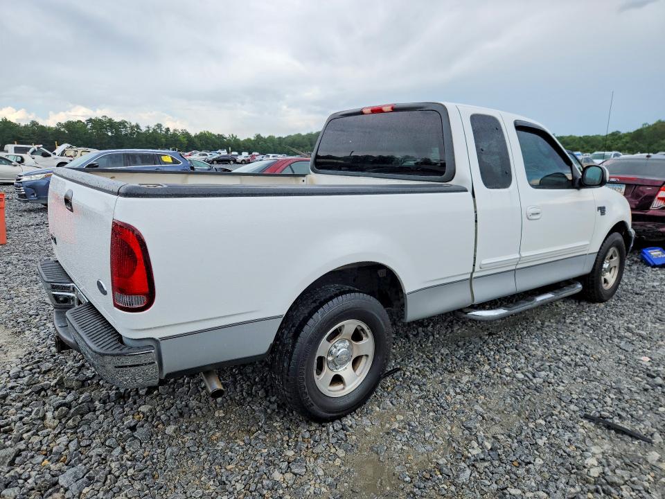 Photo 3 from auction – 2002 FORD F150 with VIN 1FTRX17L02NB77470