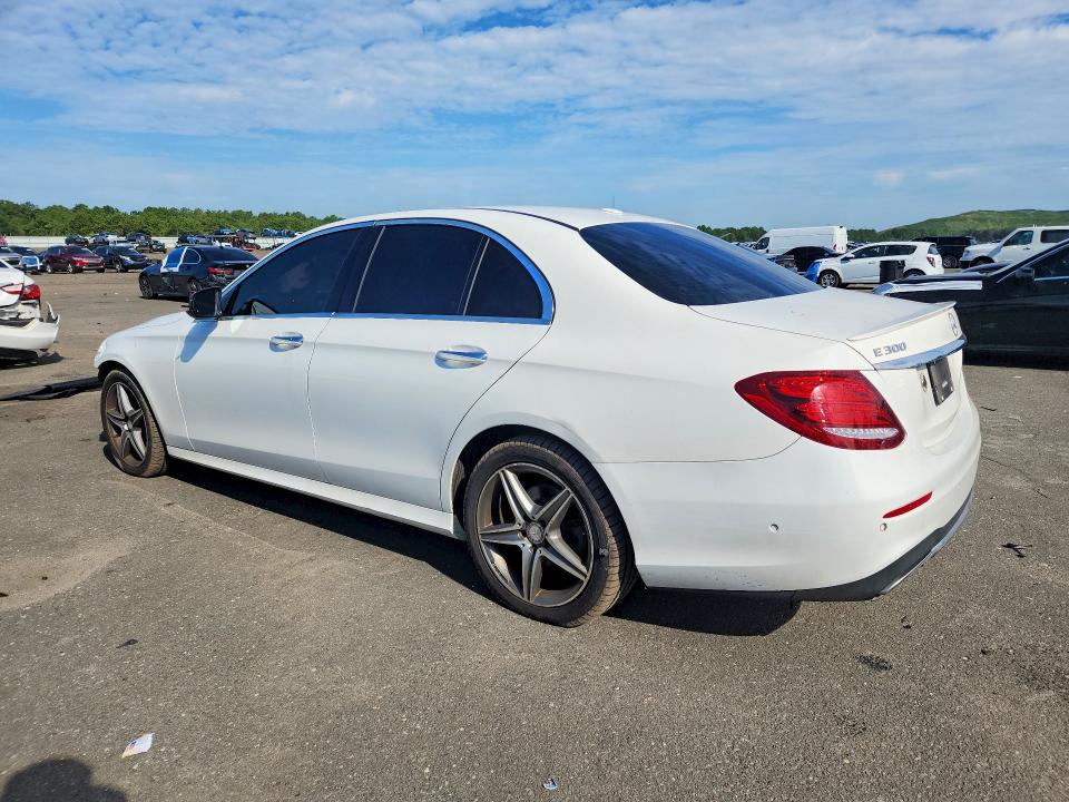 Photo 2 from auction – 2017 MERCEDES-BENZ E with VIN WDDZF4KB9HA052248