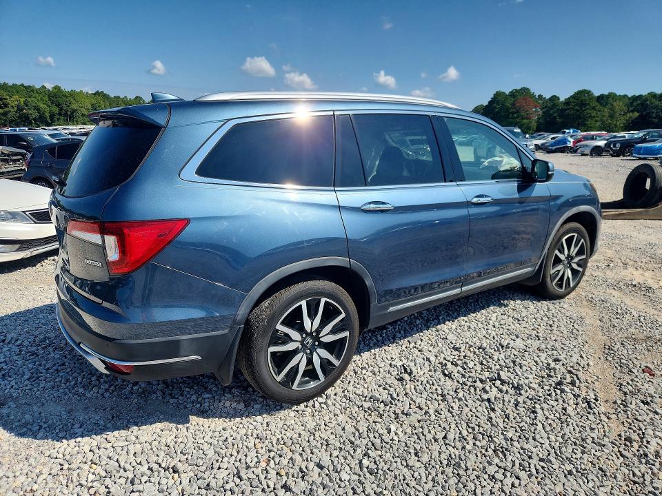 Photo 3 from auction – 2022 HONDA PILOT with VIN 5FNYF5H68NB013403