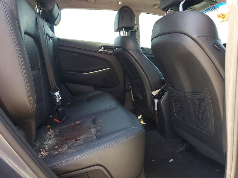Photo 11 from auction – 2016 HYUNDAI TUCSON with VIN KM8J33A26GU209433