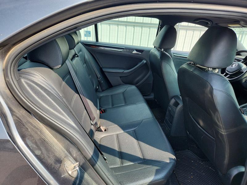 Photo 10 from auction – 2018 VOLKSWAGEN JETTA with VIN 3VWD17AJ4JM219618