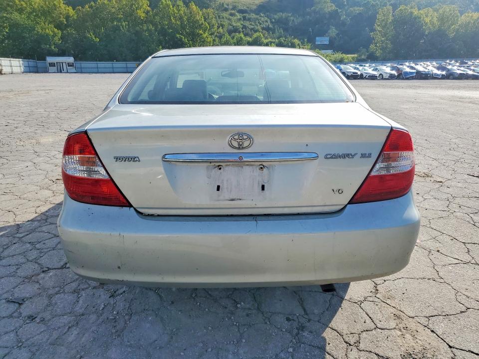 Zdjęcie 6 z aukcji – 2002 TOYOTA CAMRY z VIN JTDBF30K620084550