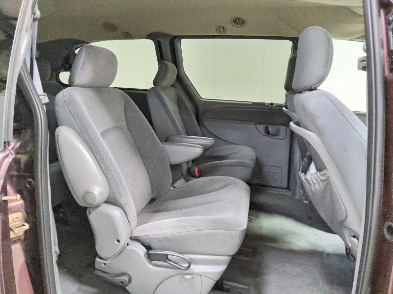Photo 11 from auction – 2004 DODGE GRAND CARAVAN with VIN 1D4GP24R44B584012