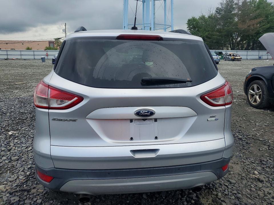 Photo 6 from auction – 2016 FORD ESCAPE with VIN 1FMCU9GX7GUC03734
