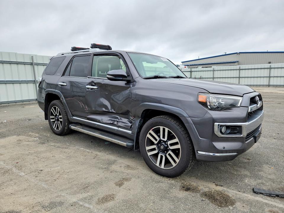 Photo 4 from auction – 2017 TOYOTA 4RUNNER with VIN JTEBU5JR3H5472226