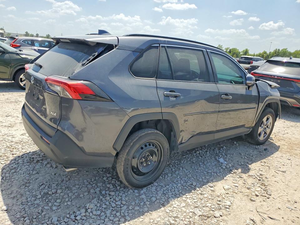 Photo 3 from auction – 2025 TOYOTA RAV4 with VIN 2T3W1RFV1SC336464
