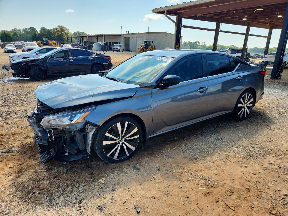 NISSAN ALTIMA 2020 with VIN 1N4BL4CV4LC174354 - Photo from auction
