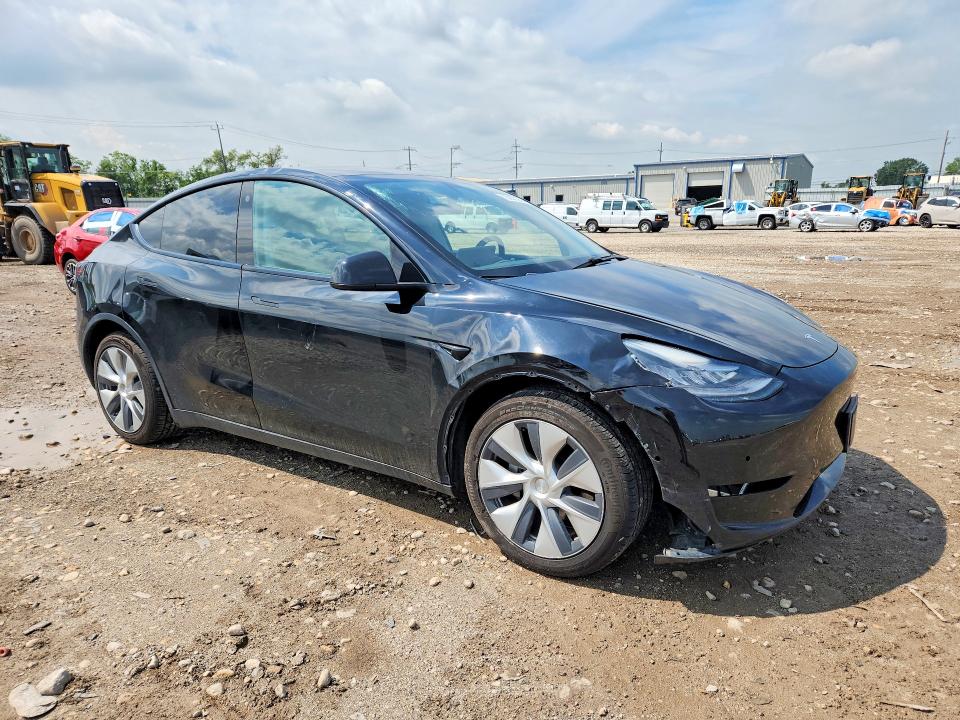 Photo 4 from auction – 2021 TESLA MODEL Y with VIN 5YJYGDEE6MF064917