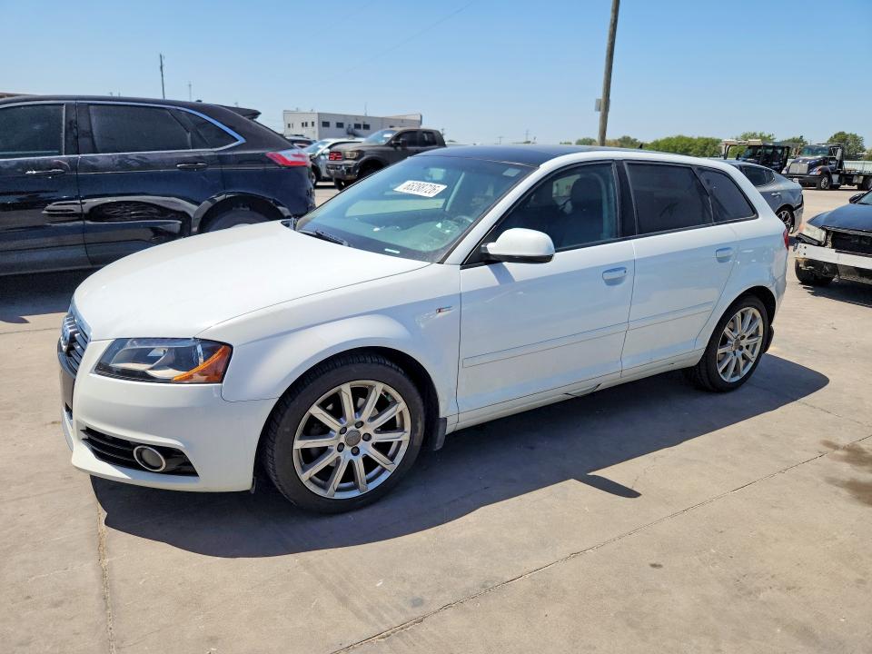 AUDI A3 2011 with VIN WAUKJAFM0BA123703 - Photo from auction