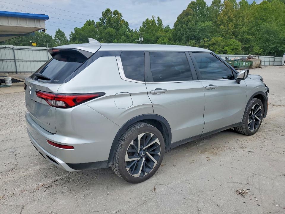 Снимка 3 от търг – 2022 MITSUBISHI OUTLANDER с VIN JA4J4UA80NZ024039