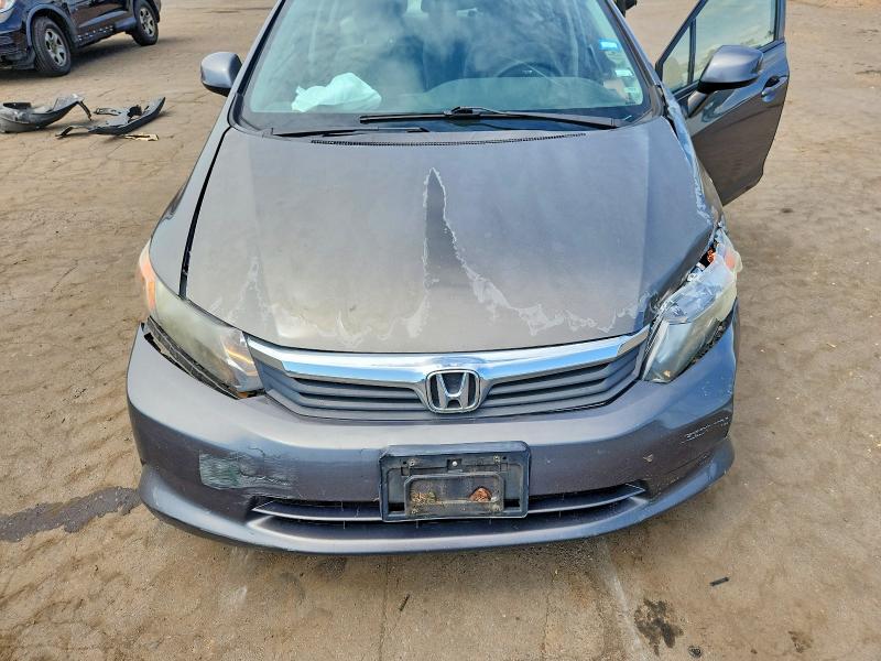 Фото 11 с аукциона – 2012 HONDA CIVIC с VIN 2HGFB2F6XCH550903