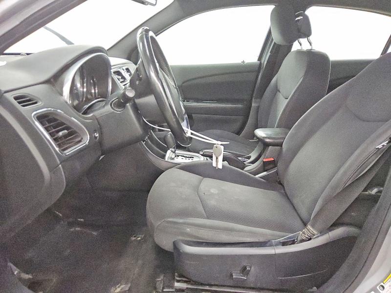 Photo 7 from auction – 2013 CHRYSLER 200 with VIN 1C3CCBBB4DN633354