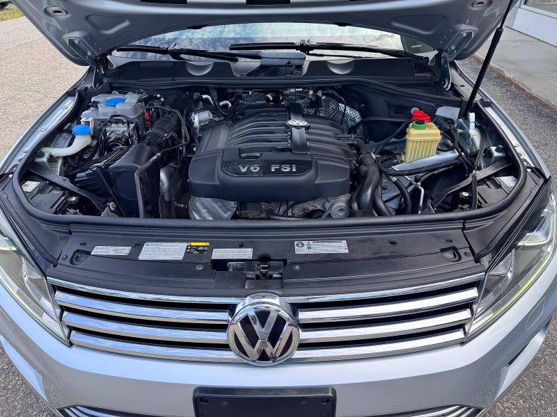 Photo 7 from auction – 2017 VOLKSWAGEN TOUAREG with VIN WVGGF7BP8HD001557