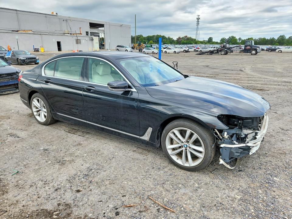 Photo 4 from auction – 2016 BMW 750 with VIN WBA7F2C52GG419109