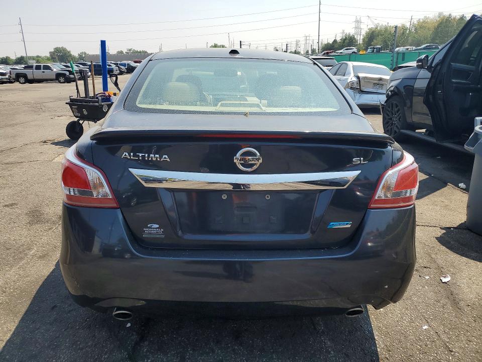 Photo 6 from auction – 2013 NISSAN ALTIMA with VIN 1N4AL3AP1DN475017