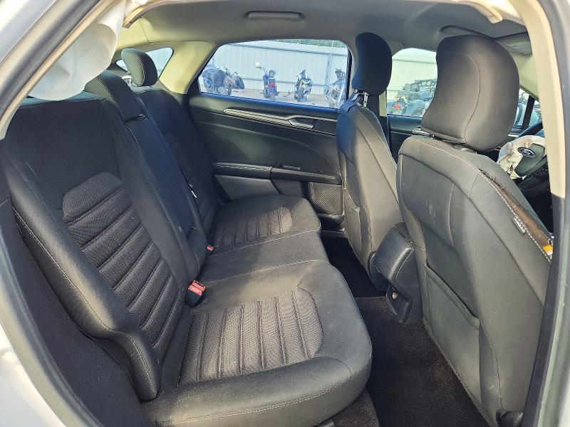 Photo 10 from auction – 2017 FORD FUSION with VIN 3FA6P0H71HR362315