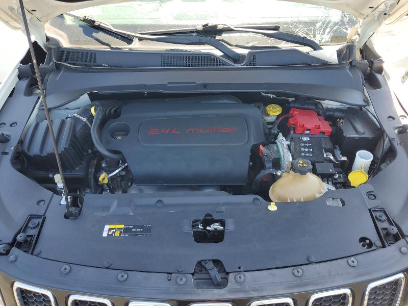 Photo 12 from auction – 2019 JEEP COMPASS with VIN 3C4NJCBB8KT844070