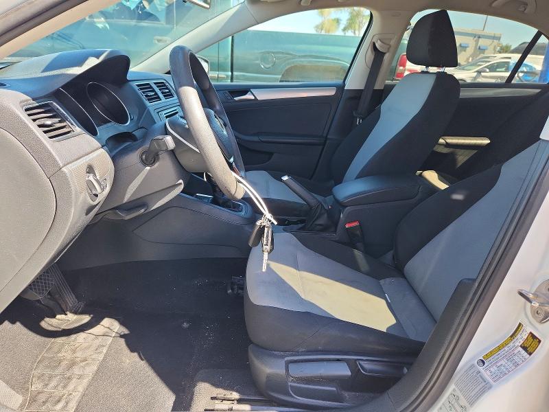 Photo 7 from auction – 2017 VOLKSWAGEN JETTA with VIN 3VW2B7AJ9HM228863
