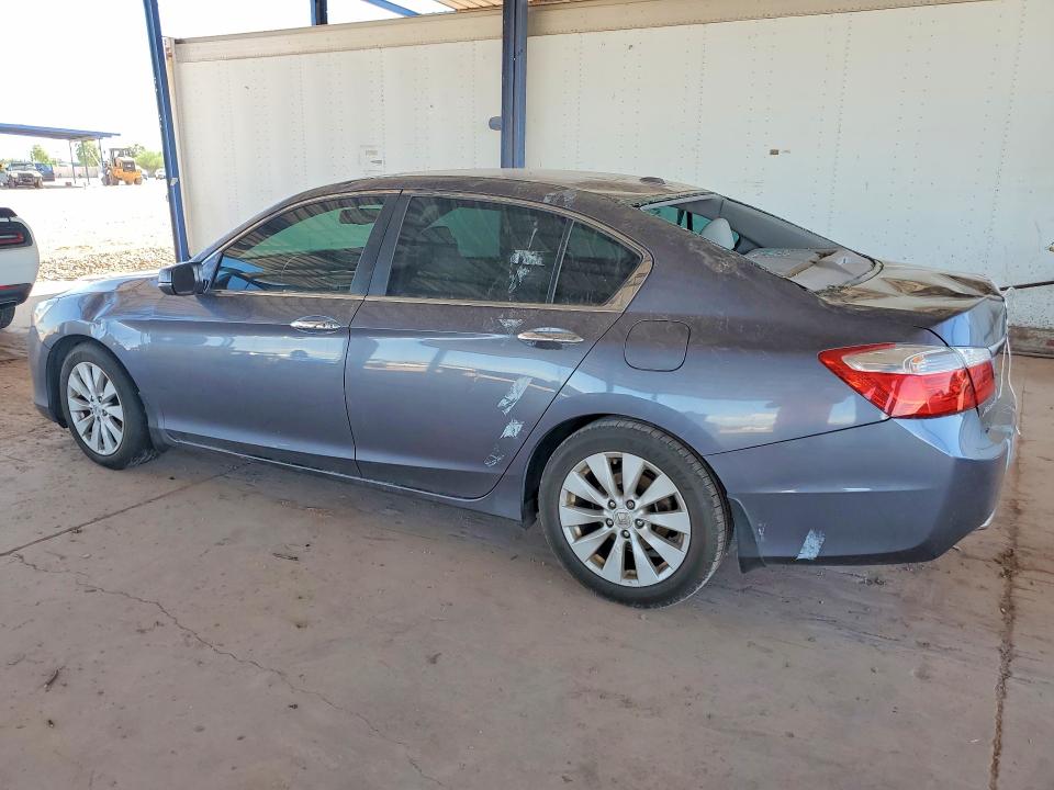 Photo 2 from auction – 2015 HONDA ACCORD with VIN 1HGCR2F82FA004907