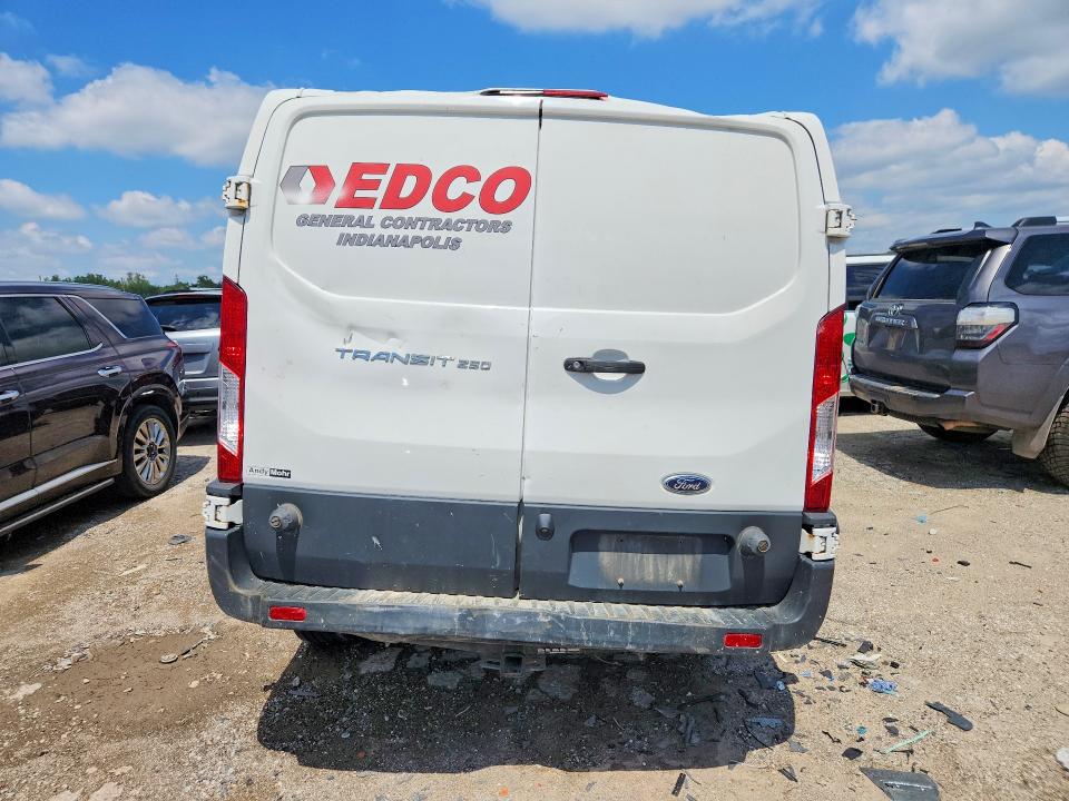 Photo 6 from auction – 2018 FORD TRANSIT with VIN 1FTYR2ZMXJKA51411