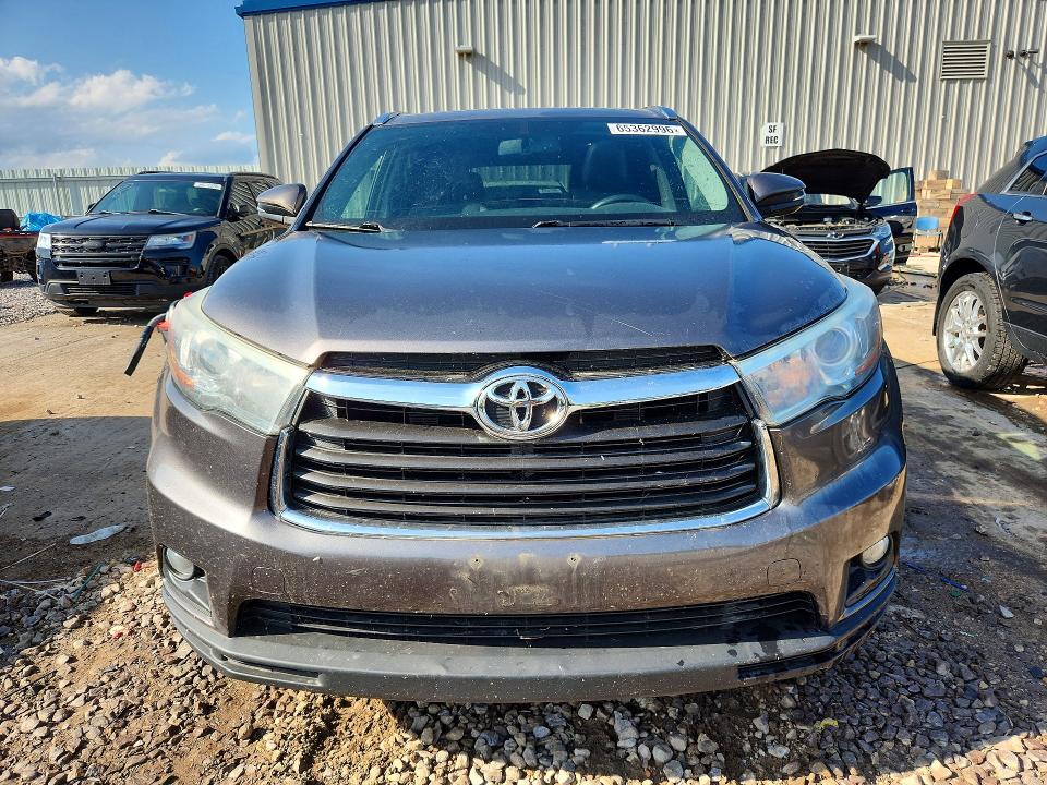 Photo 5 from auction – 2016 TOYOTA HIGHLANDER with VIN 5TDJKRFH8GS297283