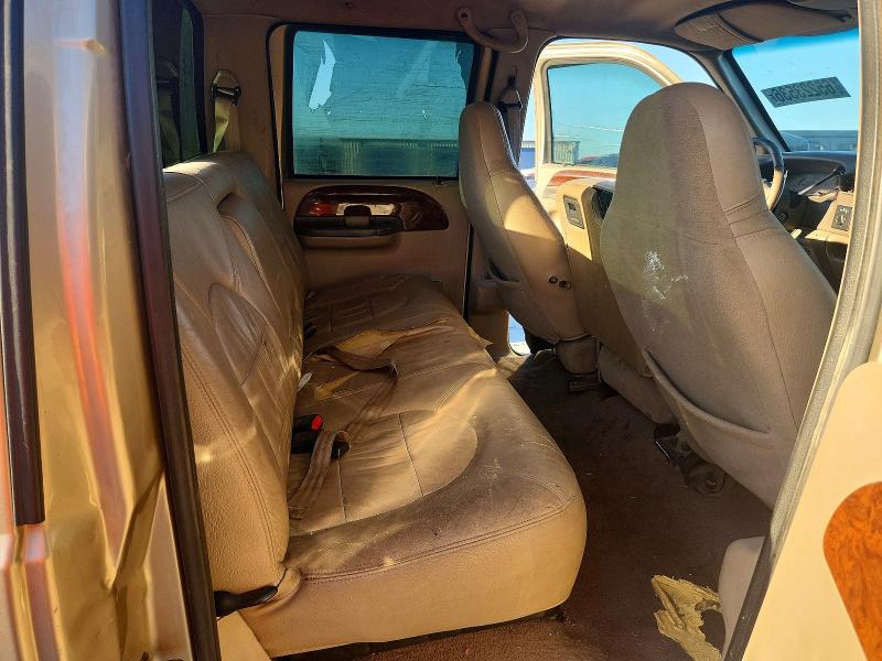 Photo 10 from auction – 2000 FORD F250 with VIN 1FTNW21S5YEB61930