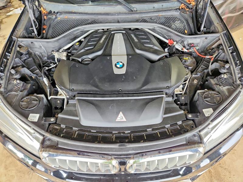 Photo 12 from auction – 2015 BMW X5 with VIN 5UXKR6C5XF0J78448