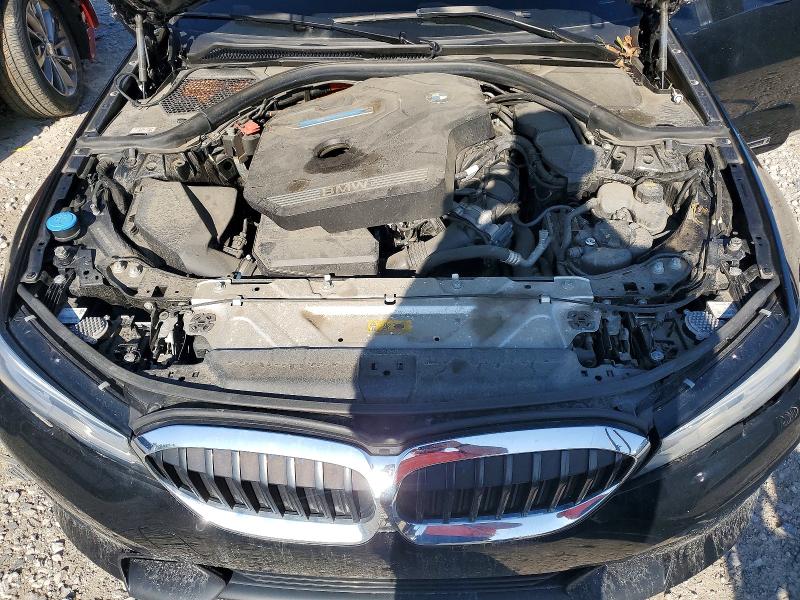 Photo 11 from auction – 2022 BMW 330E with VIN 3MW5P7J06N8C67677
