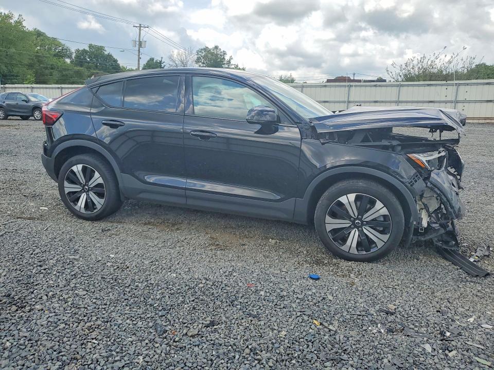 Foto 4 de la subasta – 2023 VOLVO C40 con VIN YV4ED3GL0P2064692