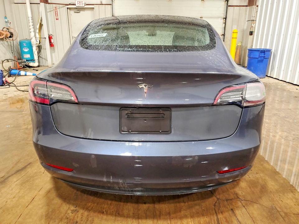 Photo 6 from auction – 2022 TESLA MODEL 3 with VIN 5YJ3E1EA4NF371239