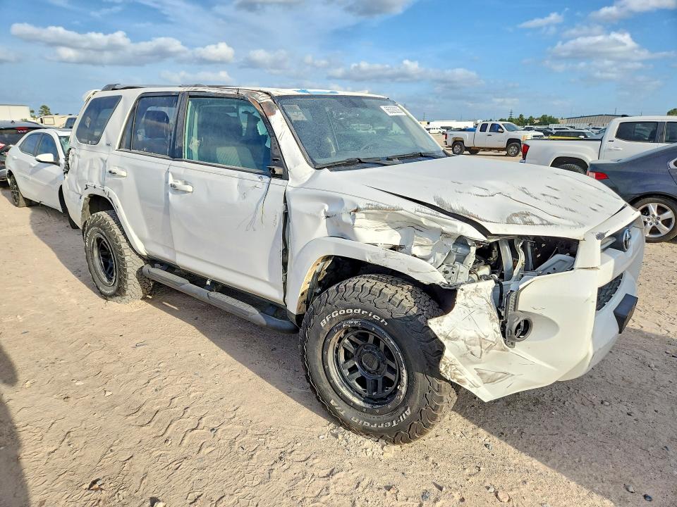 Photo 4 from auction – 2023 TOYOTA 4RUNNER with VIN JTEEU5JRXP5285240
