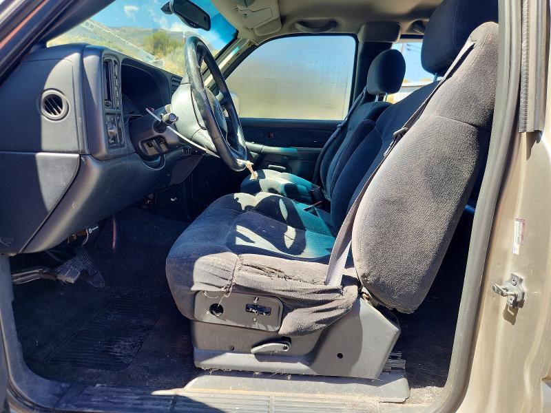 Photo 7 from auction – 2000 CHEVROLET SILVERADO with VIN 1GCEK19T0YE166620